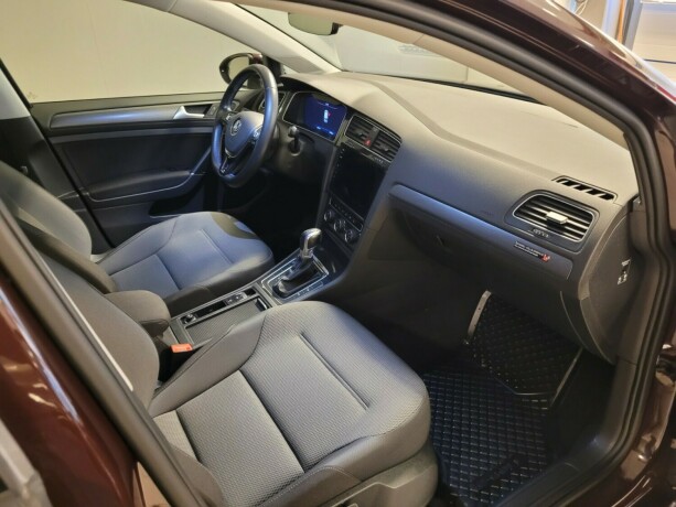 volkswagen-golf-elektrisitet-2018-big-15