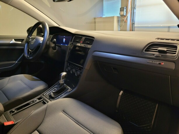 volkswagen-golf-elektrisitet-2018-big-13