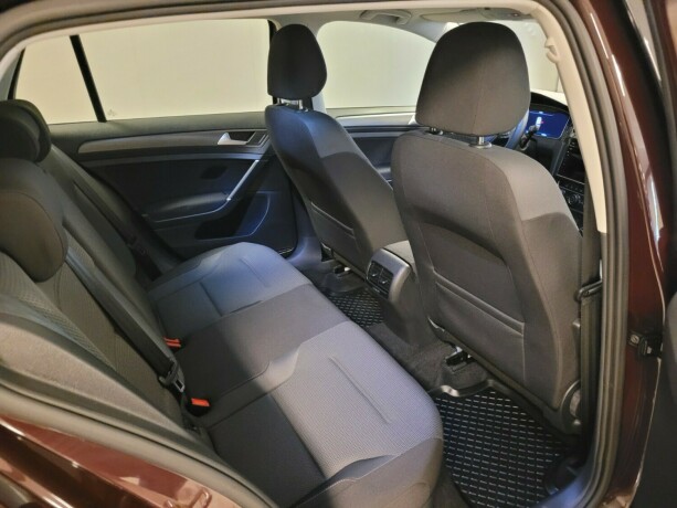 volkswagen-golf-elektrisitet-2018-big-16