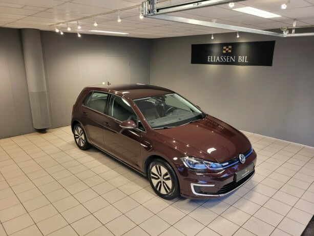 volkswagen-golf-elektrisitet-2018-big-1
