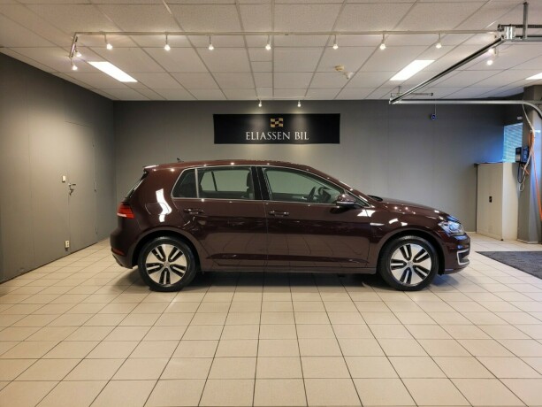 volkswagen-golf-elektrisitet-2018-big-2