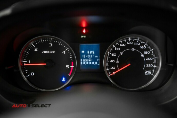 subaru-xv-diesel-2013-big-30