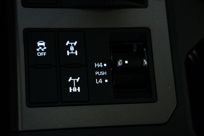 toyota-land-cruiser-diesel-2025-big-19