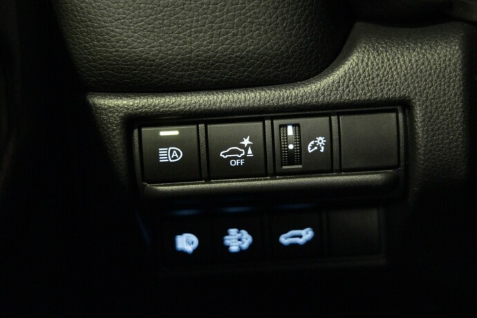 toyota-land-cruiser-diesel-2025-big-20