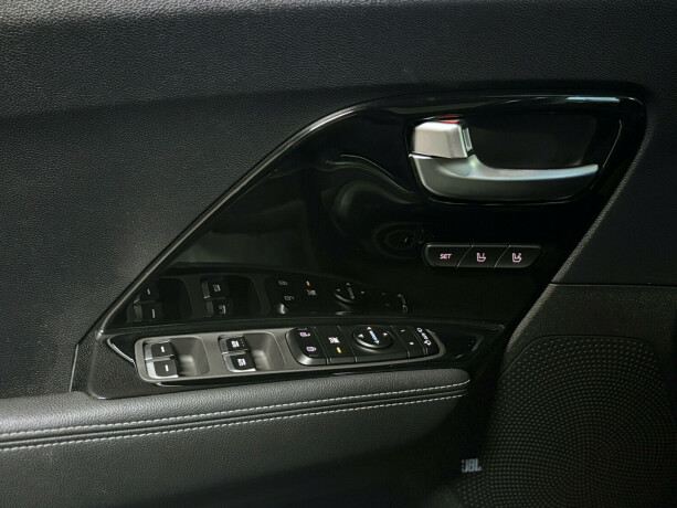 kia-e-niro-elektrisitet-2021-big-16