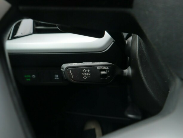 audi-q4-e-tron-elektrisitet-2022-big-18