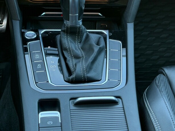 volkswagen-passat-diesel-2016-big-11