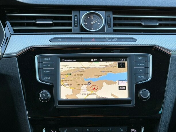 volkswagen-passat-diesel-2016-big-8