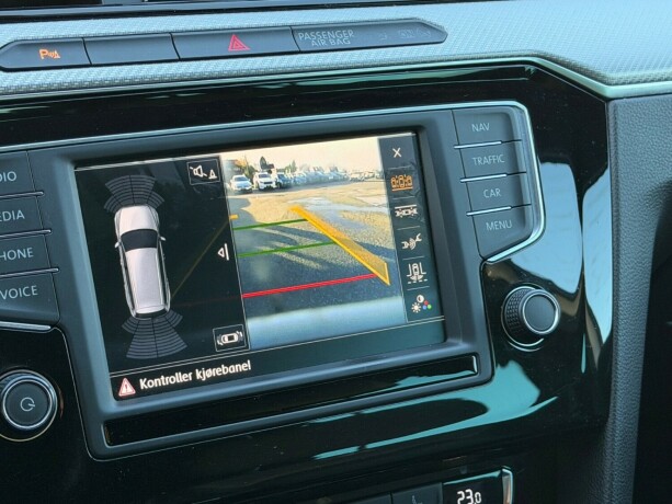 volkswagen-passat-diesel-2016-big-9