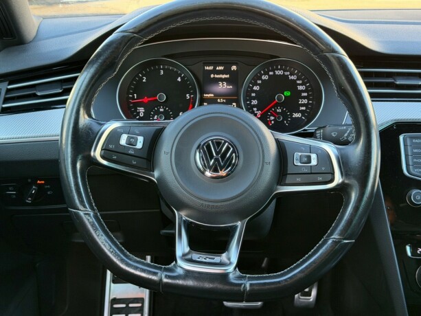 volkswagen-passat-diesel-2016-big-13