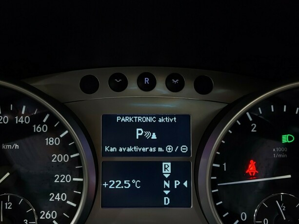 mercedes-benz-m-klasse-diesel-2011-big-39