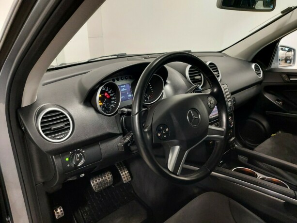 mercedes-benz-m-klasse-diesel-2011-big-18