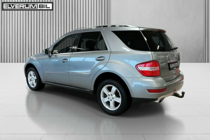 mercedes-benz-m-klasse-diesel-2011-big-5