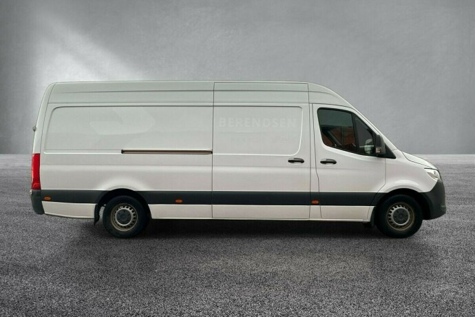 mercedes-benz-sprinter-diesel-2019-big-5