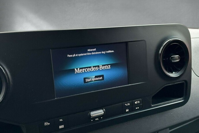 mercedes-benz-sprinter-diesel-2019-big-13