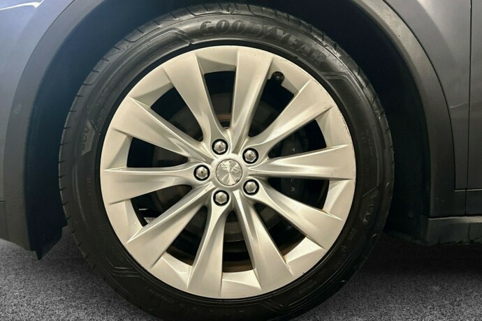 tesla-model-x-elektrisitet-2017-big-19