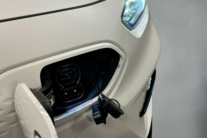 kia-e-niro-elektrisitet-2021-big-17
