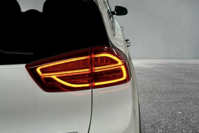 kia-e-niro-elektrisitet-2021-big-9