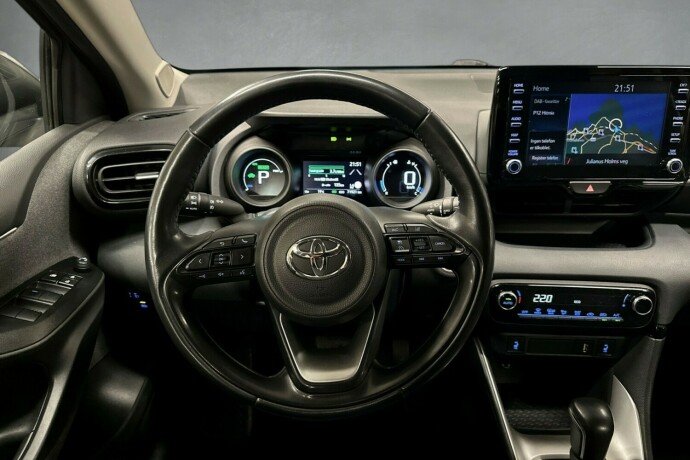 toyota-yaris-elektrisitetbensin-2022-big-11