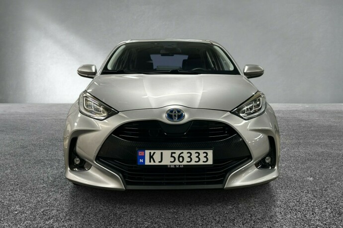 toyota-yaris-elektrisitetbensin-2022-big-7