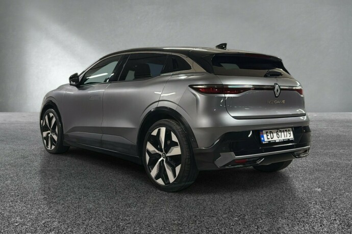 renault-megane-elektrisitet-2022-big-2