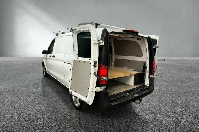 mercedes-benz-vito-diesel-2018-big-17