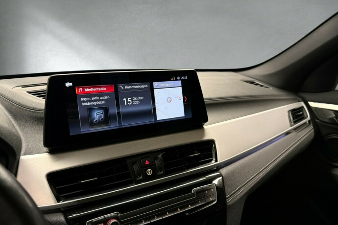 bmw-x1-elektrisitetbensin-2022-big-12