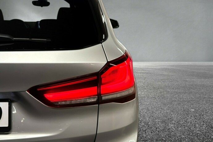 bmw-x1-elektrisitetbensin-2022-big-9