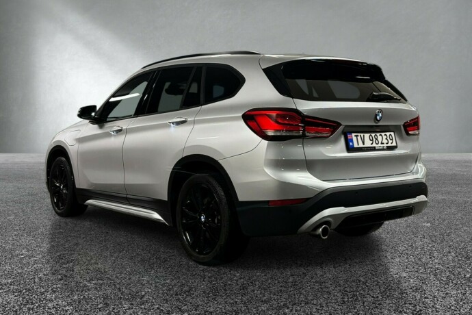 bmw-x1-elektrisitetbensin-2022-big-2