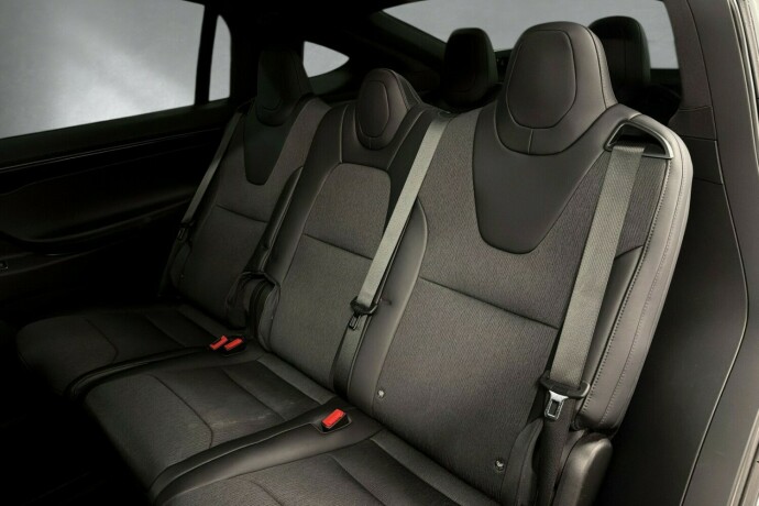 tesla-model-x-elektrisitet-2019-big-13