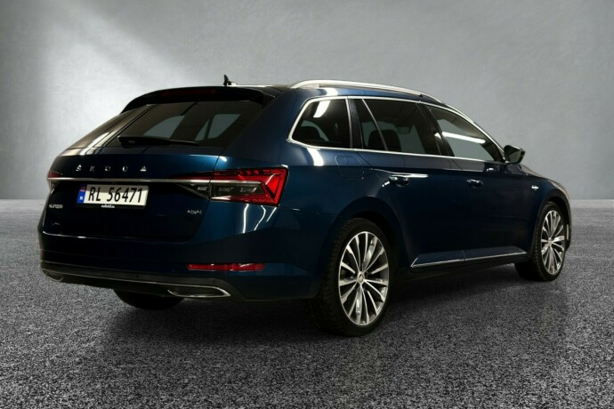 skoda-superb-diesel-2022-big-4