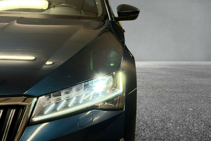 skoda-superb-diesel-2022-big-8