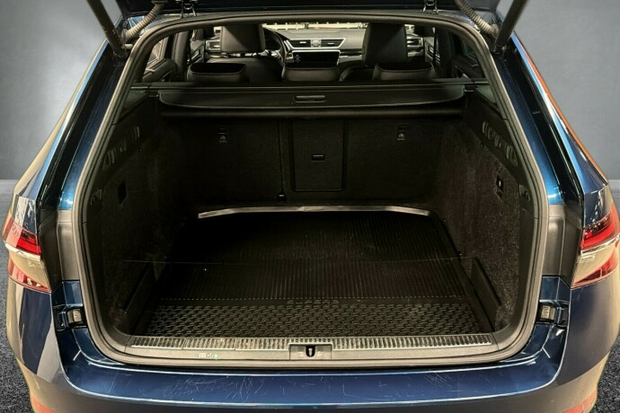 skoda-superb-diesel-2022-big-17