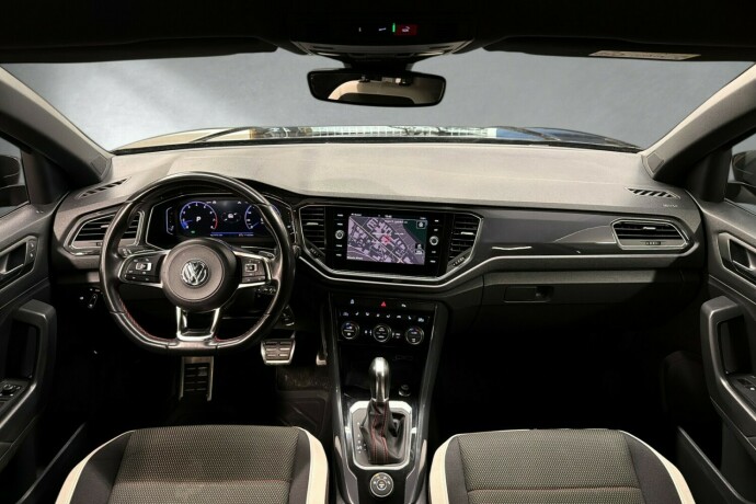 volkswagen-t-roc-bensin-2019-big-10