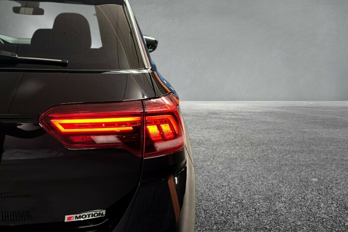 volkswagen-t-roc-bensin-2019-big-9