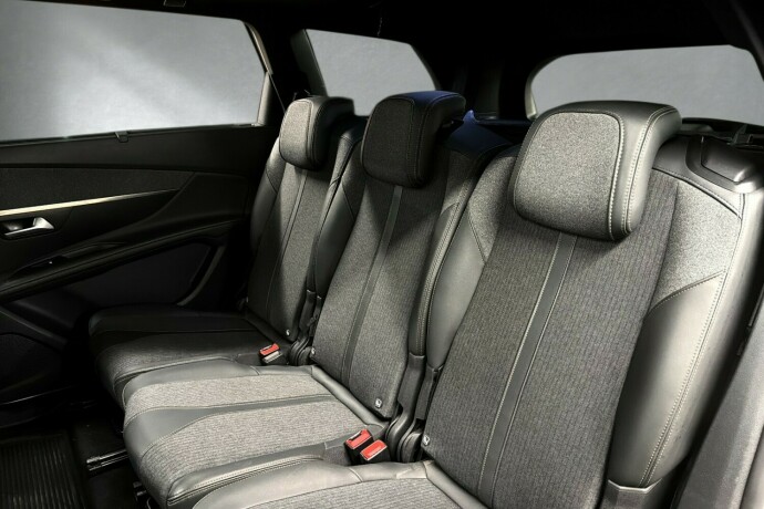 peugeot-5008-diesel-2020-big-15