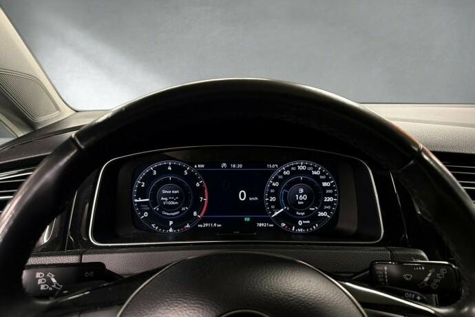 volkswagen-golf-bensin-2019-big-12