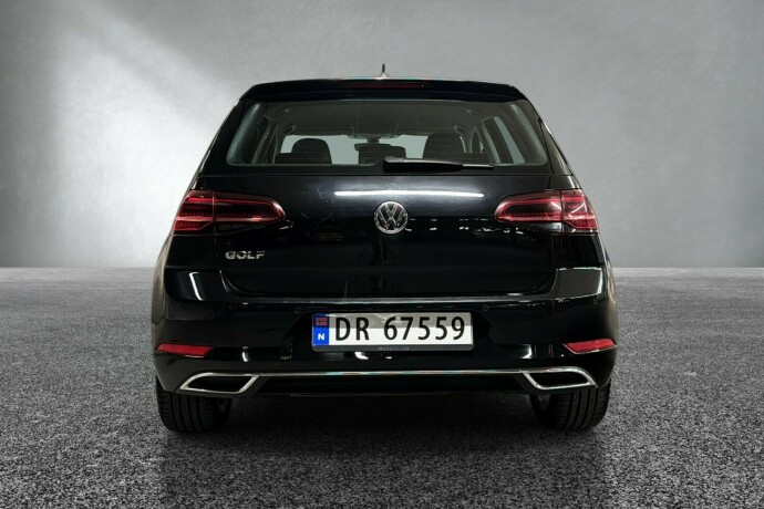 volkswagen-golf-bensin-2019-big-3