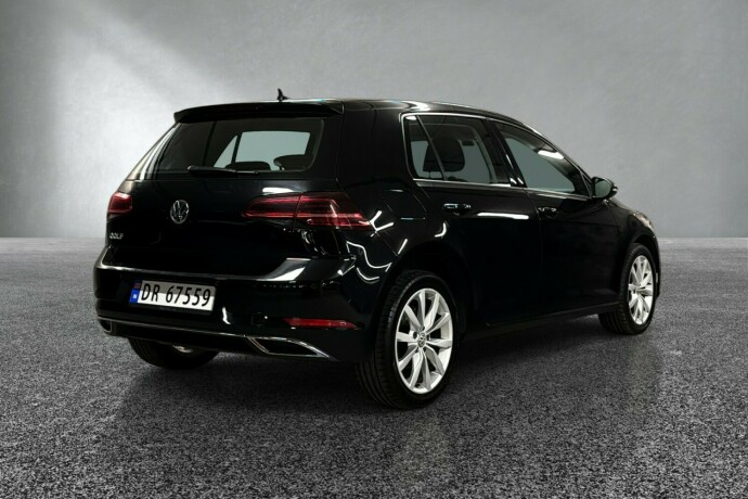 volkswagen-golf-bensin-2019-big-4