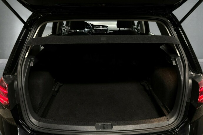 volkswagen-golf-bensin-2019-big-18