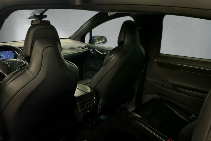 tesla-model-x-elektrisitet-2018-big-17