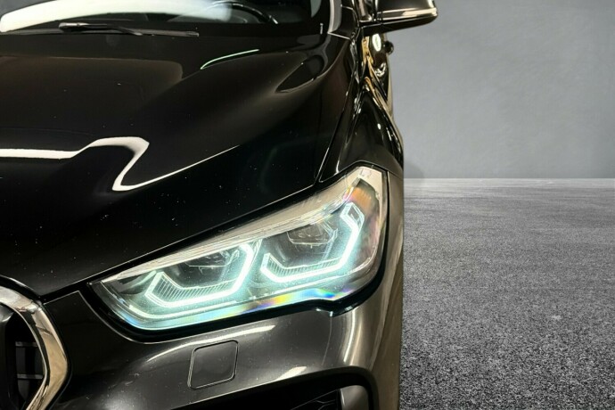 bmw-x1-plug-in-petrol-2022-big-8