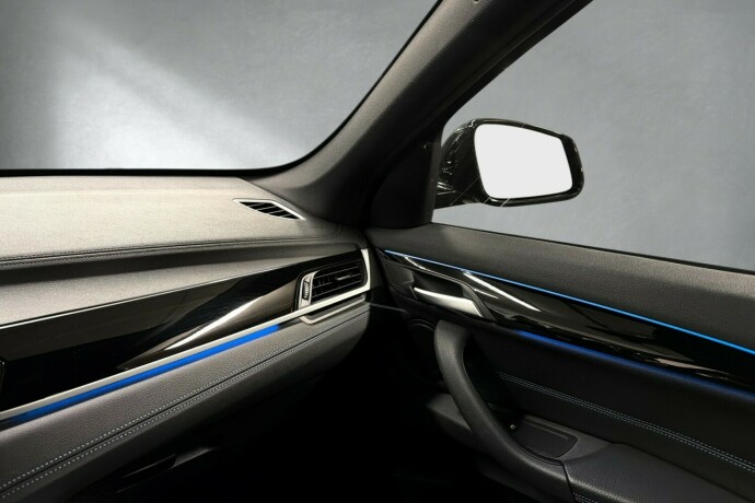 bmw-x1-plug-in-petrol-2022-big-14