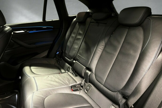 bmw-x1-plug-in-petrol-2022-big-15