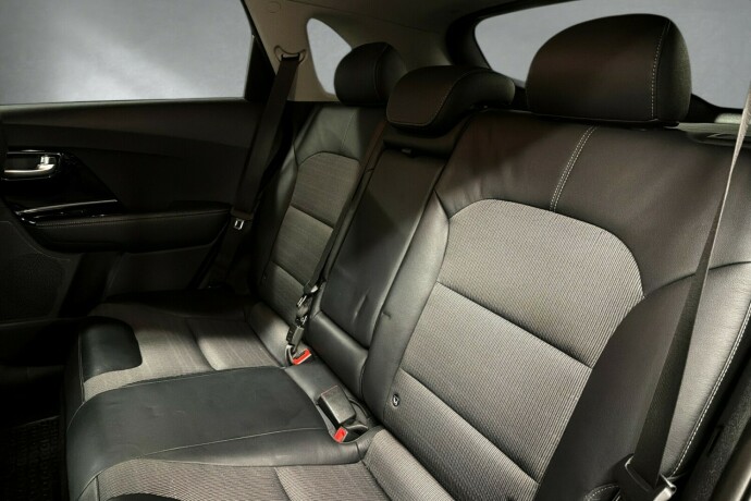 kia-niro-elektrisitetbensin-2019-big-17