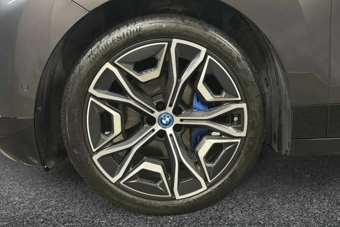 bmw-ix-xdrive-50-elektrisitet-2022-big-19
