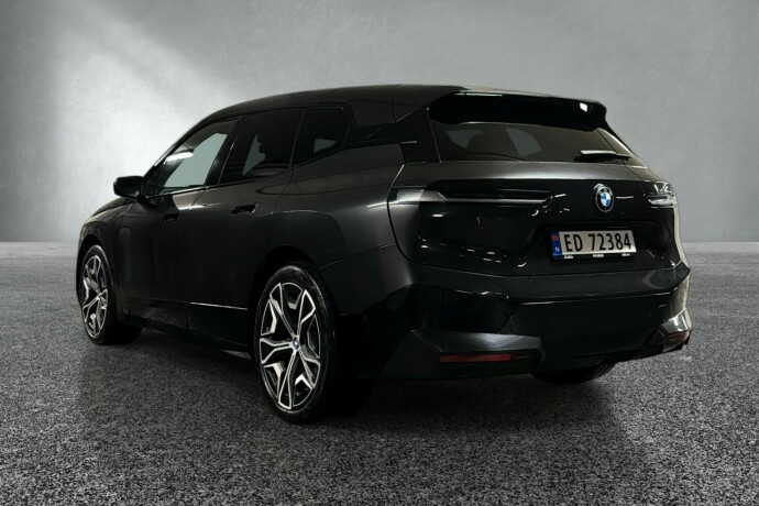 bmw-ix-xdrive-50-elektrisitet-2022-big-2