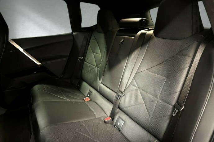 bmw-ix-xdrive-50-elektrisitet-2022-big-16