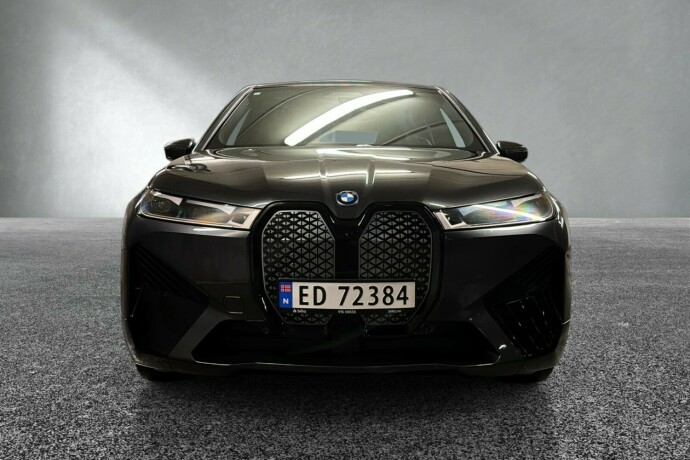 bmw-ix-xdrive-50-elektrisitet-2022-big-7