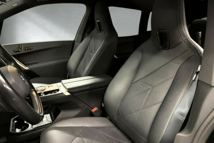 bmw-ix-xdrive-40-elektrisitet-2023-big-15